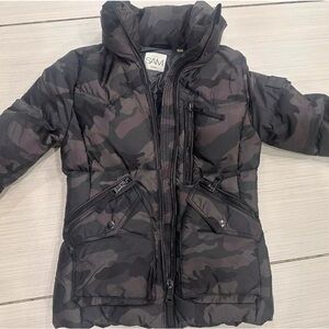SAM puffer jacket. Pre Owned. Size XS women’s.